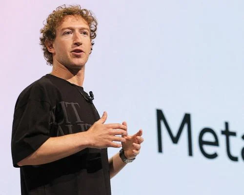 Meta разрабатывает ИИ-версию Цукерберга для внутреннего общения